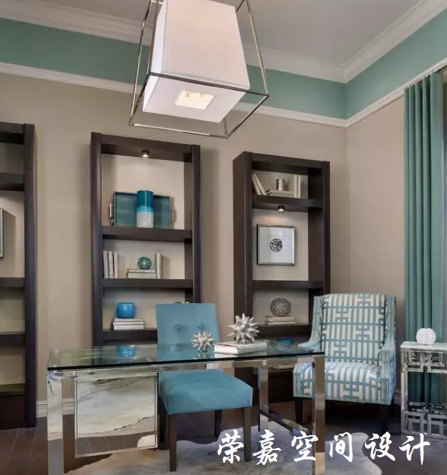 書房這么美，還能專心地看書嗎？