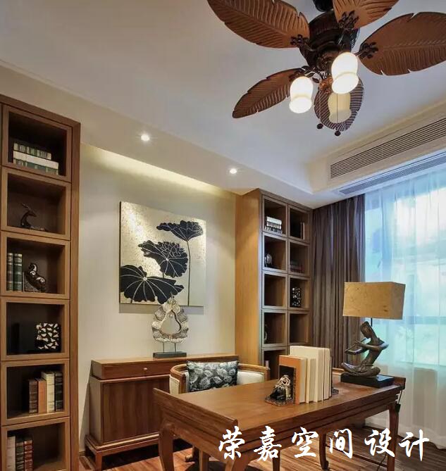 書房這么美，還能專心地看書嗎？