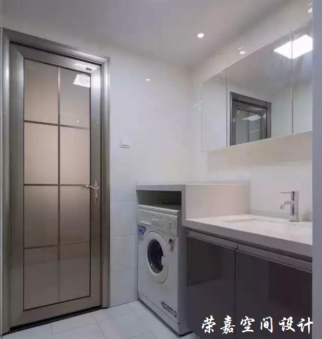 你關(guān)心過(guò)廁所門的選擇嗎？后悔沒(méi)早點(diǎn)發(fā)現(xiàn)！
