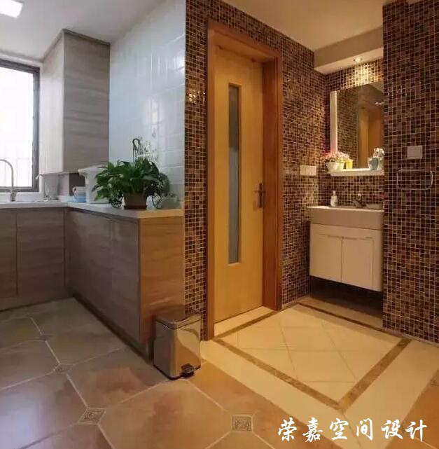 你關(guān)心過(guò)廁所門的選擇嗎？后悔沒(méi)早點(diǎn)發(fā)現(xiàn)！